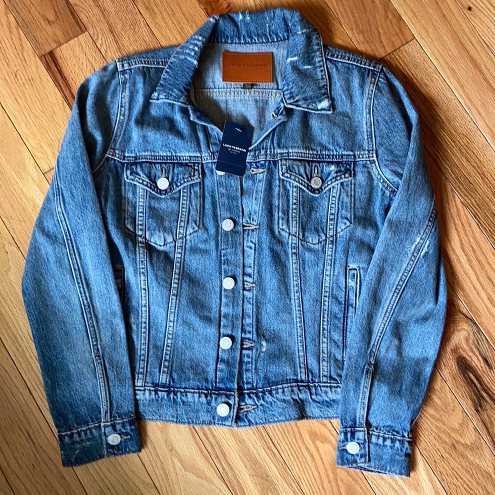 Super cute Lucky Brand Jean Jacket